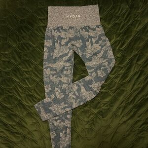 Slate blue camo NVGTN leggings xs